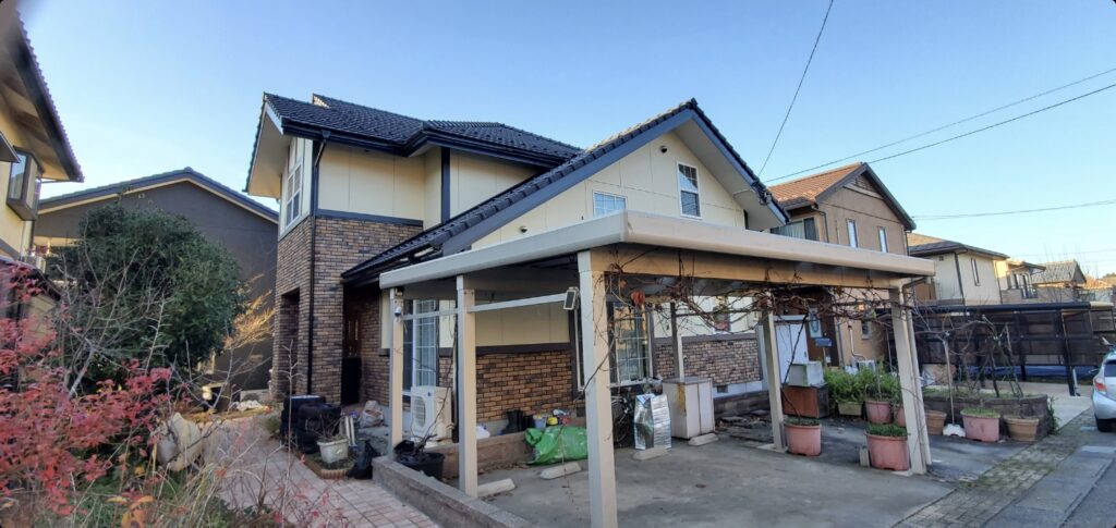 福井市の外壁と付帯部の色を合わせた実際の施工事例